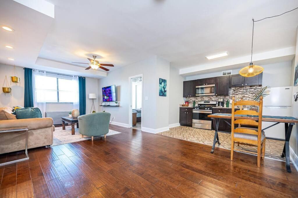 Downtown ! King Bed 24 Concierge! Onsite Parking Lm903 Lägenhet Atlanta Exteriör bild